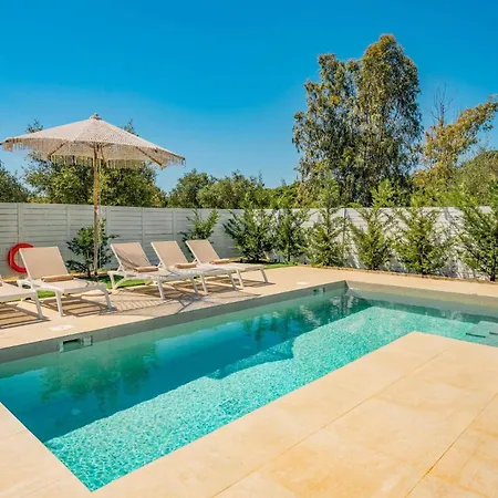 Villa Romas 3 By Villa Plus-3